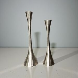 Contemporary Minimalist Set of 2 Hammered Silver Tone Metal Taper Candle Holders